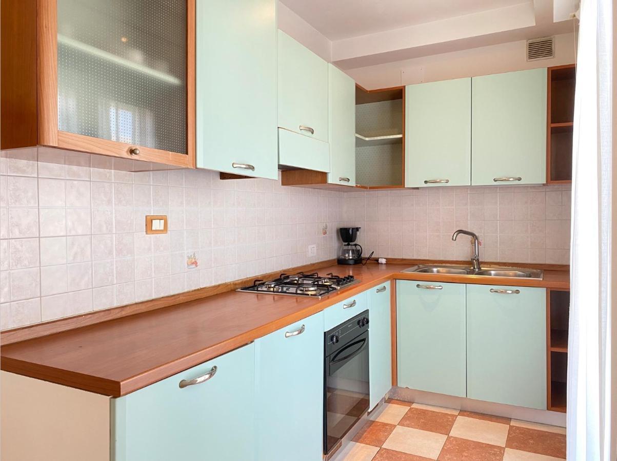 Appartamenti Adriana Carraro Immobiliare - Family Apartments Lido di Jesolo Exterior photo